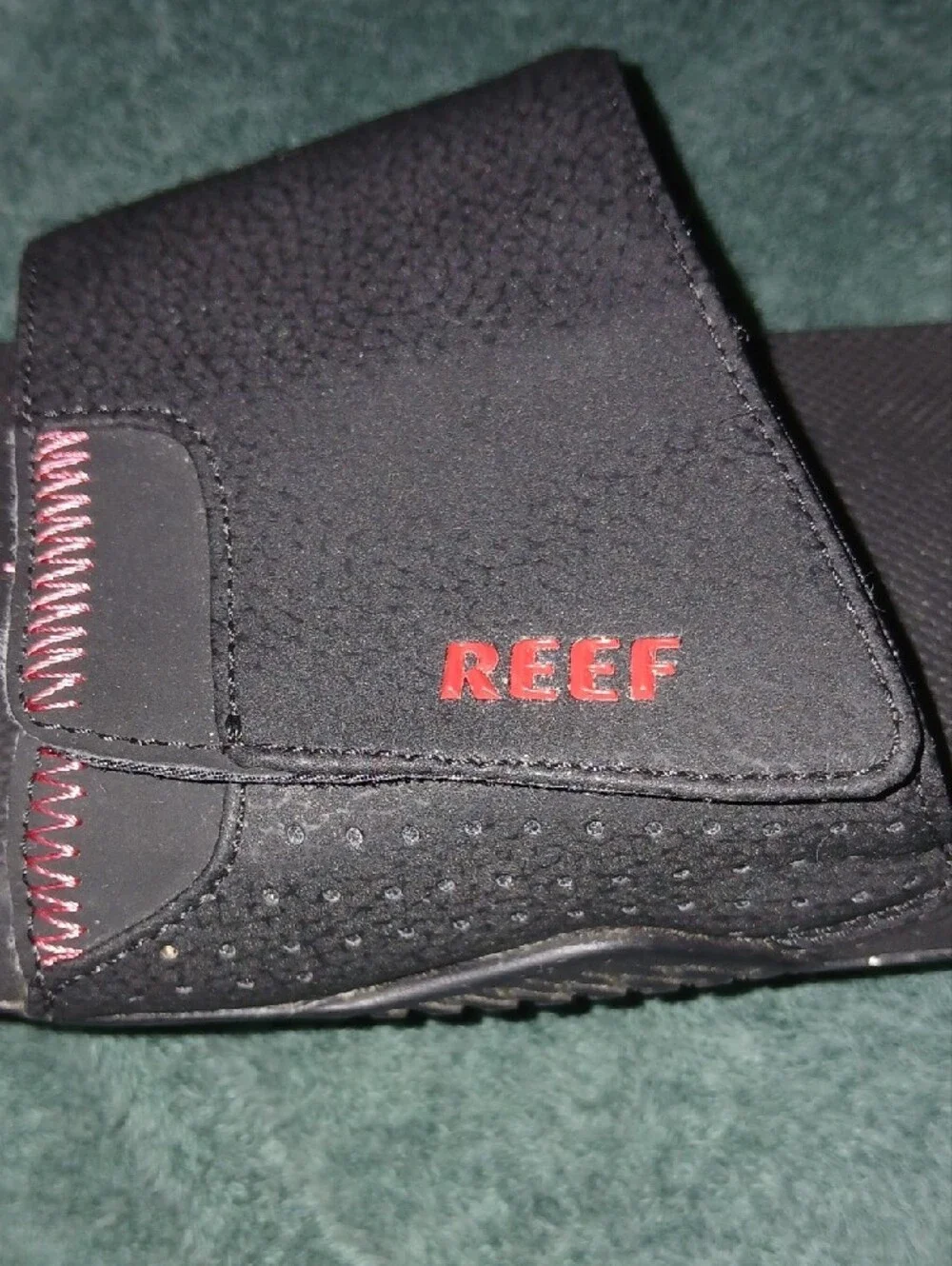 Reef Men’s Black & Red Fanning Slide Sandals Built In Bottle Opener Sz: 10